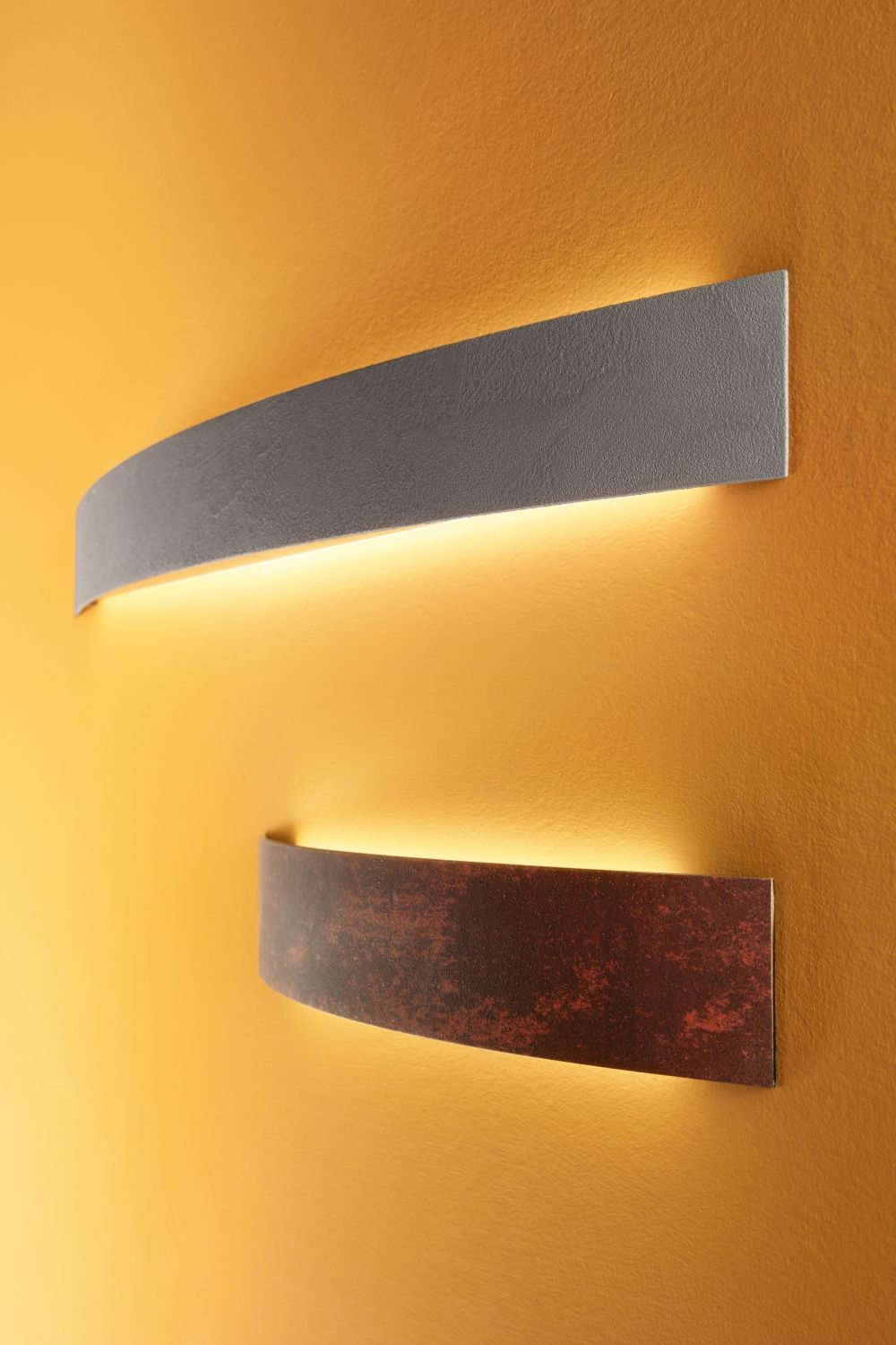 Candeeiros de design italiano Curve LED